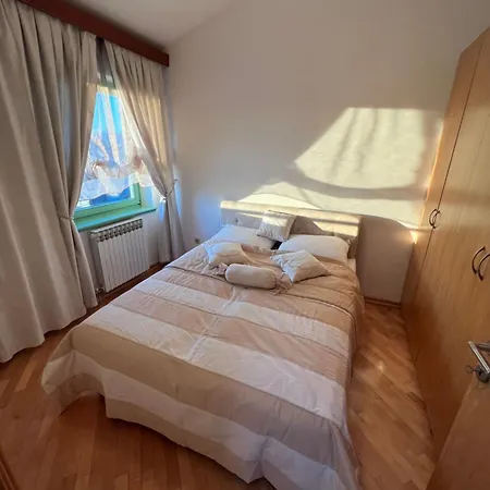 1 * Sarajevo