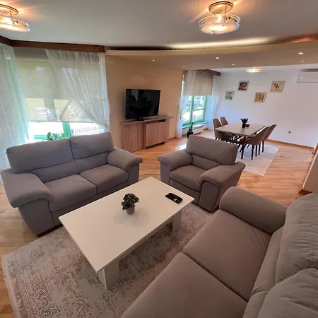Apartment 1 *