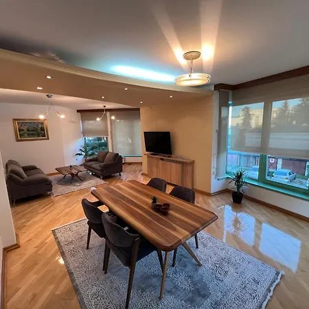 1 Apartment