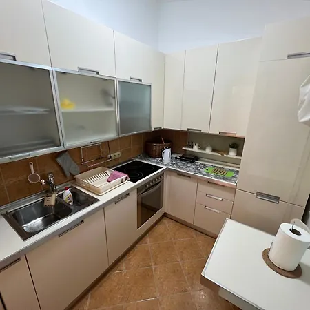 1 Apartment